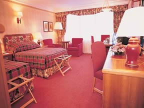 Jurys Inn Aberdeen Airport hotel bedroom