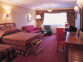Thistle Glasgow bedroom