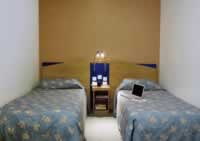 Comfort Inn Kings Cross Twin room