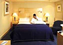 Crowne Plaza Harrogate Hotel Execative bedroom