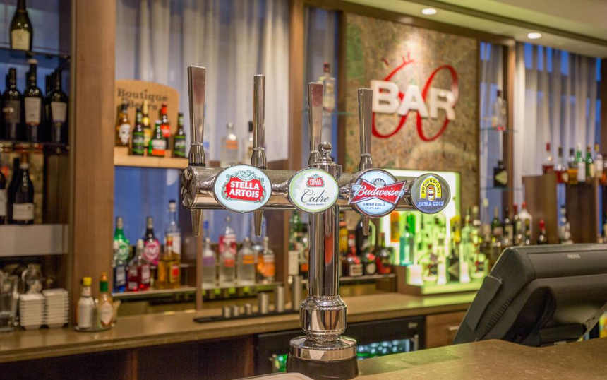 DoubleTree by Hilton London Angel Kings Cross Bar
